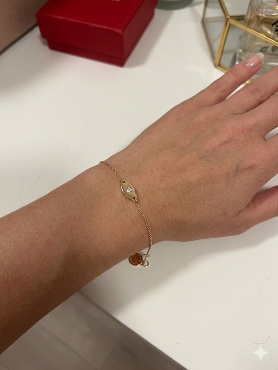 Jennifer Zeuner Jewelry - Minimalist Gold Chain Bracelet with Tiny  Evil Eye Charm
